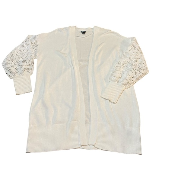 Torrid Cardigan Eyelet Lace Balloon Sleeve Sweater size 2X - Picture 4 of 7